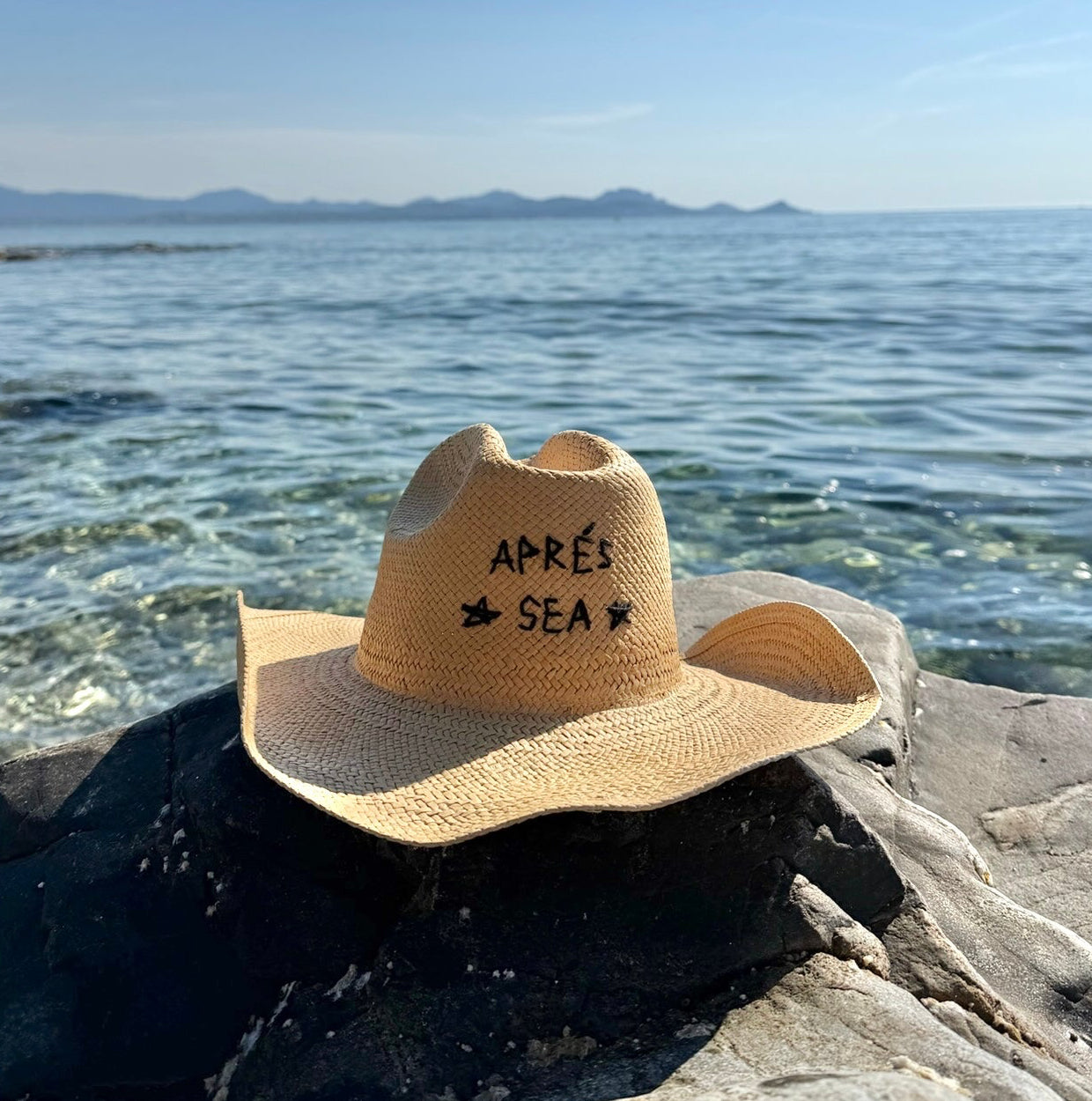 VHERSO APRES SEA BEIGER HUT